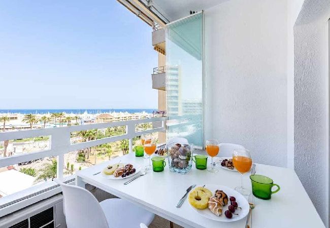 Apartamento en Benalmádena - Apartamento frente al mar y puerto Marina 