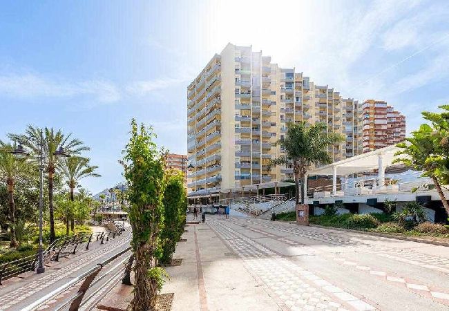 Apartamento en Benalmádena - Apartamento frente al mar y puerto Marina 