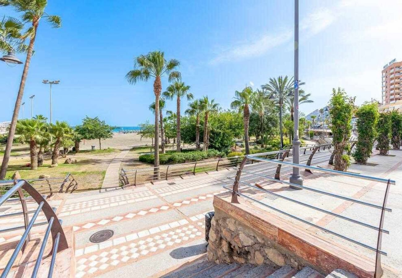 Apartamento en Benalmádena - Apartamento frente al mar y puerto Marina 