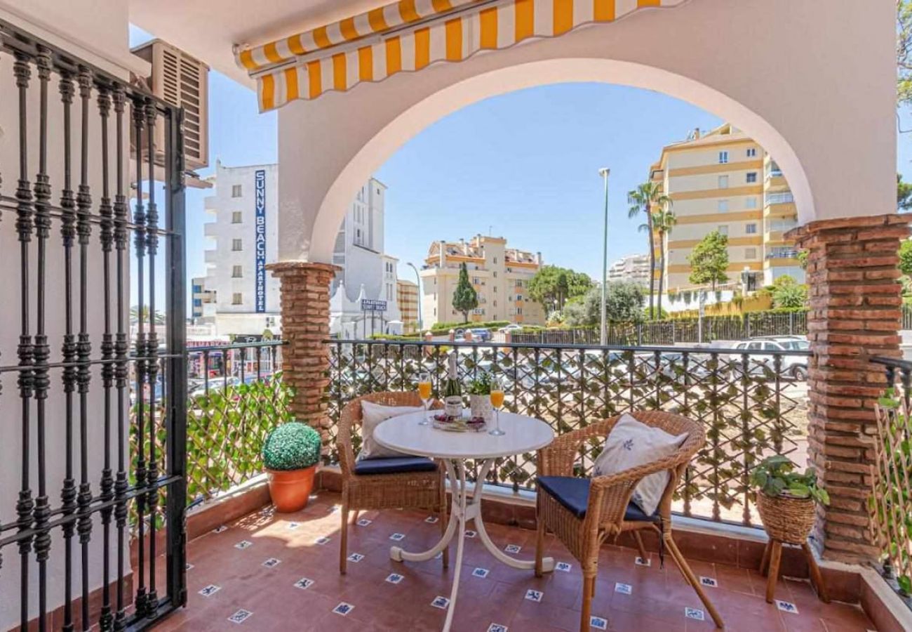 Apartamento en Benalmádena - Apartamento en Pueblo Quinta a 1 min de la Playa 