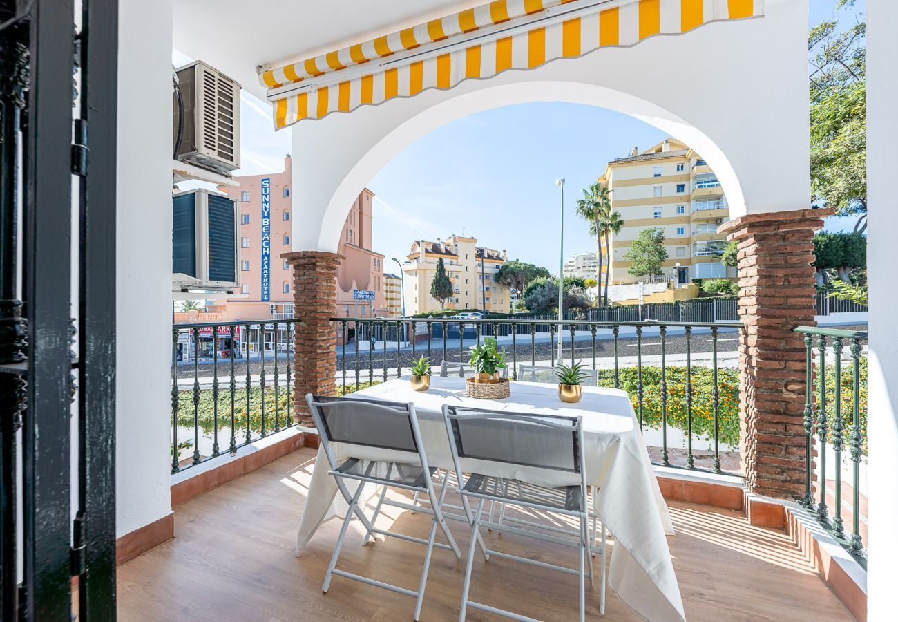 Apartamento en Benalmádena - Apartamento en Pueblo Quinta a 1 min de la Playa 