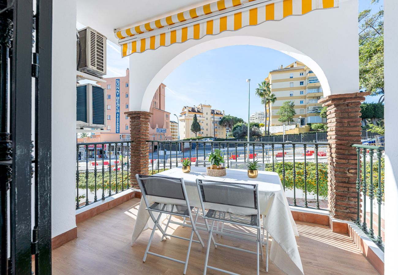 Apartamento en Benalmádena - Apartamento en Pueblo Quinta a 1 min de la Playa 