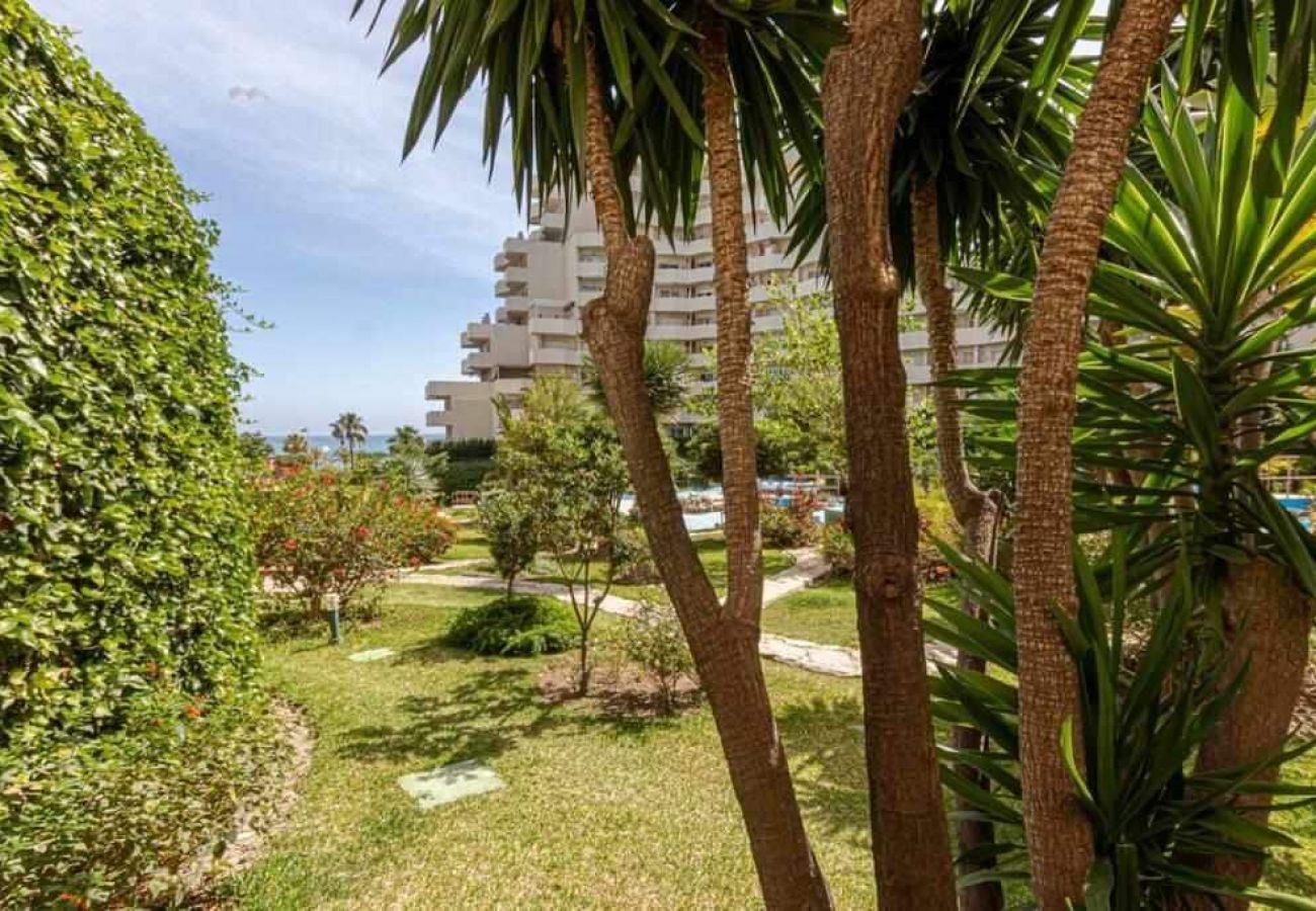 Apartamento en Benalmádena - Precioso piso con vistas al jardin en Benalbeach 