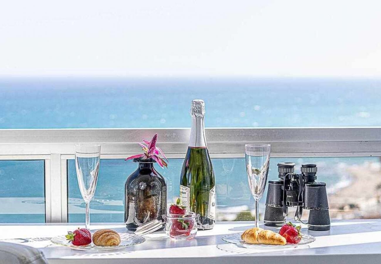 Apartamento en Benalmádena - Apartamento con vistas al mar + Parking. 