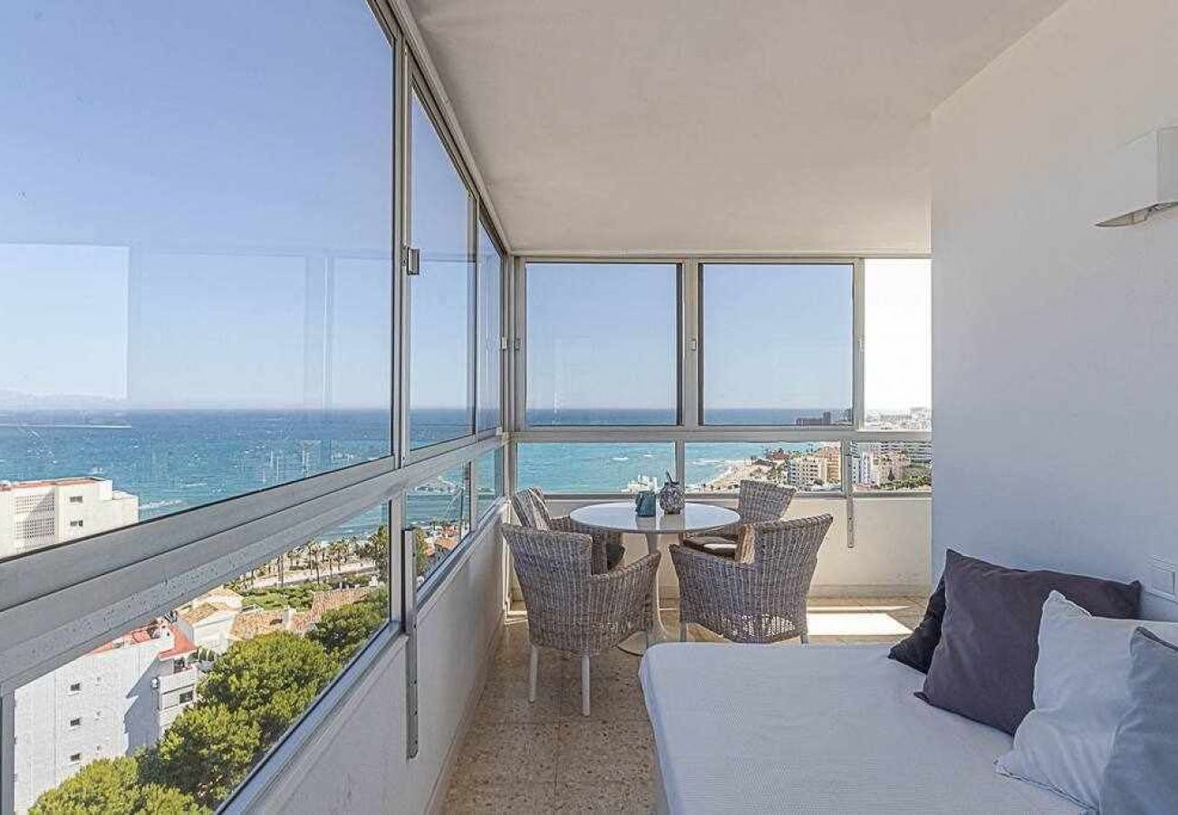 Apartamento en Benalmádena - Apartamento para 6 con increíbles vistas al mar. 