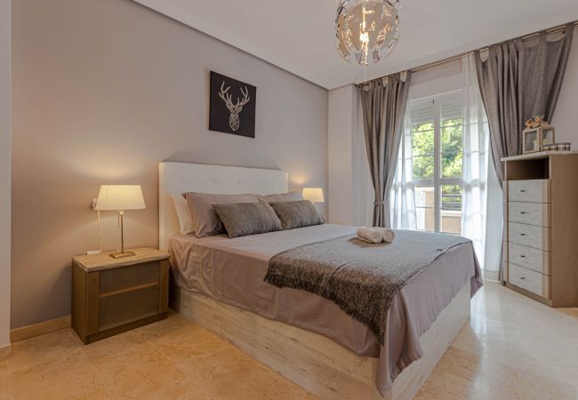 Apartamento en Benalmádena - Piso con amplia terraza a solo 1 min de la playa 