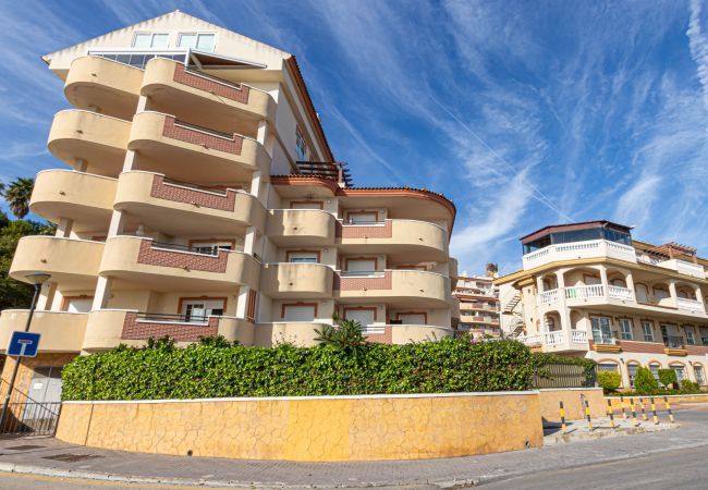 Apartamento en Benalmádena - Piso con amplia terraza a solo 1 min de la playa 