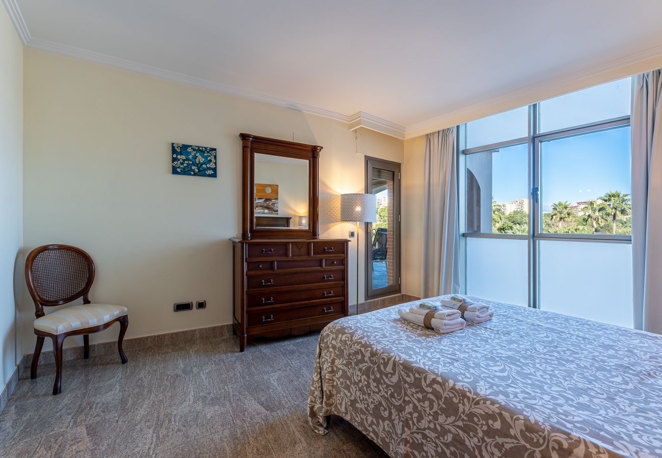 Apartamento en Benalmádena - BELLAGIO- Elegante piso para 6 a 1 min de la playa