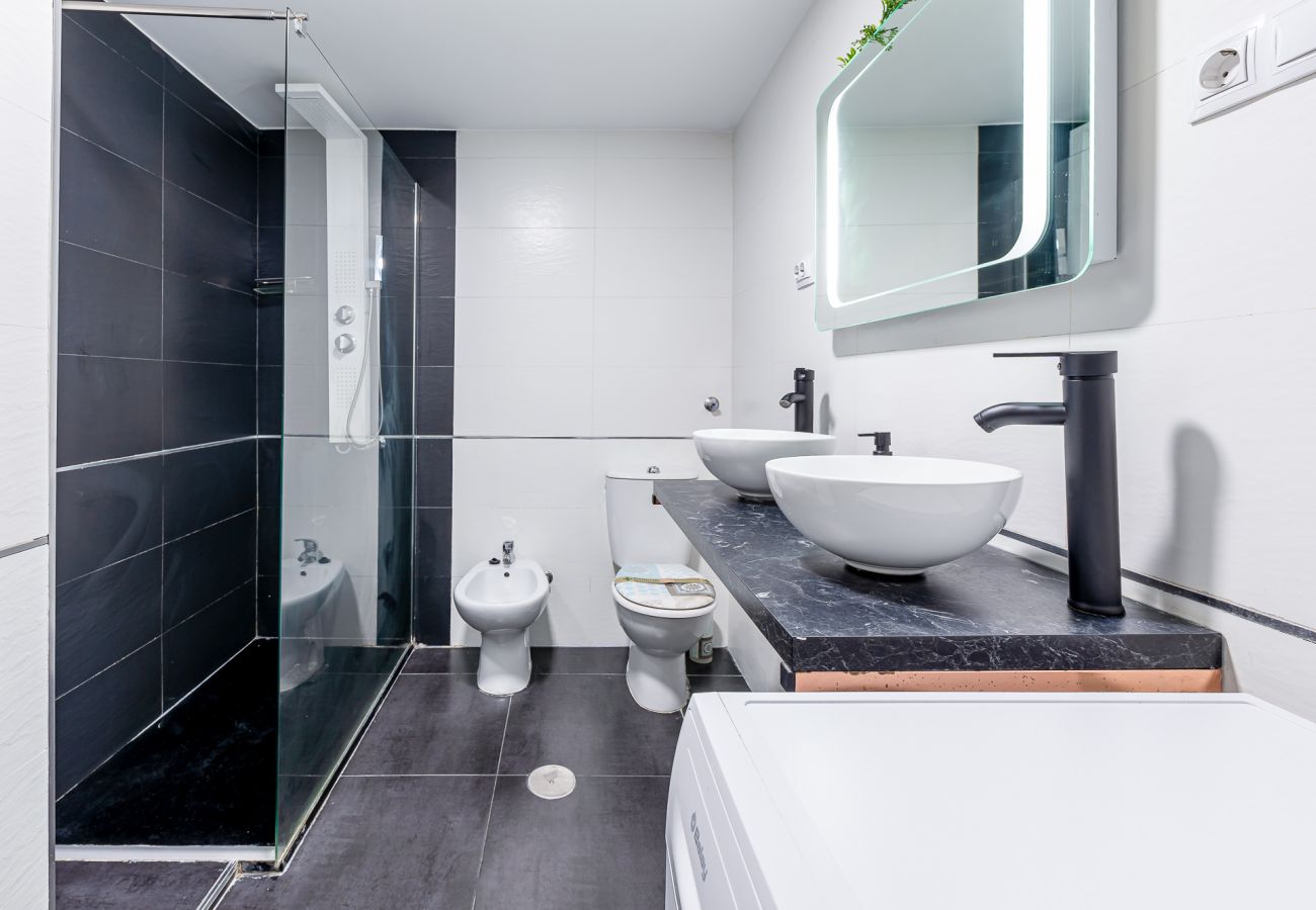 Apartamento en Benalmádena - Acogedor apartamento para 3 con piscina 