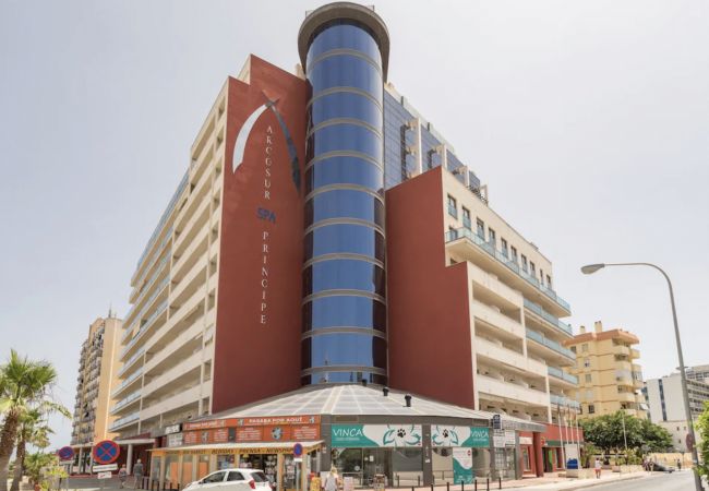 Apartamento en Benalmádena - Moderno apartamento con terraza cerca del mar