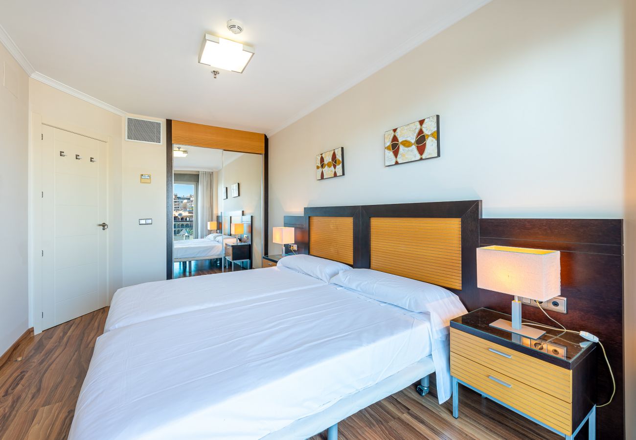 Apartamento en Benalmádena - Moderno apartamento con terraza cerca del mar