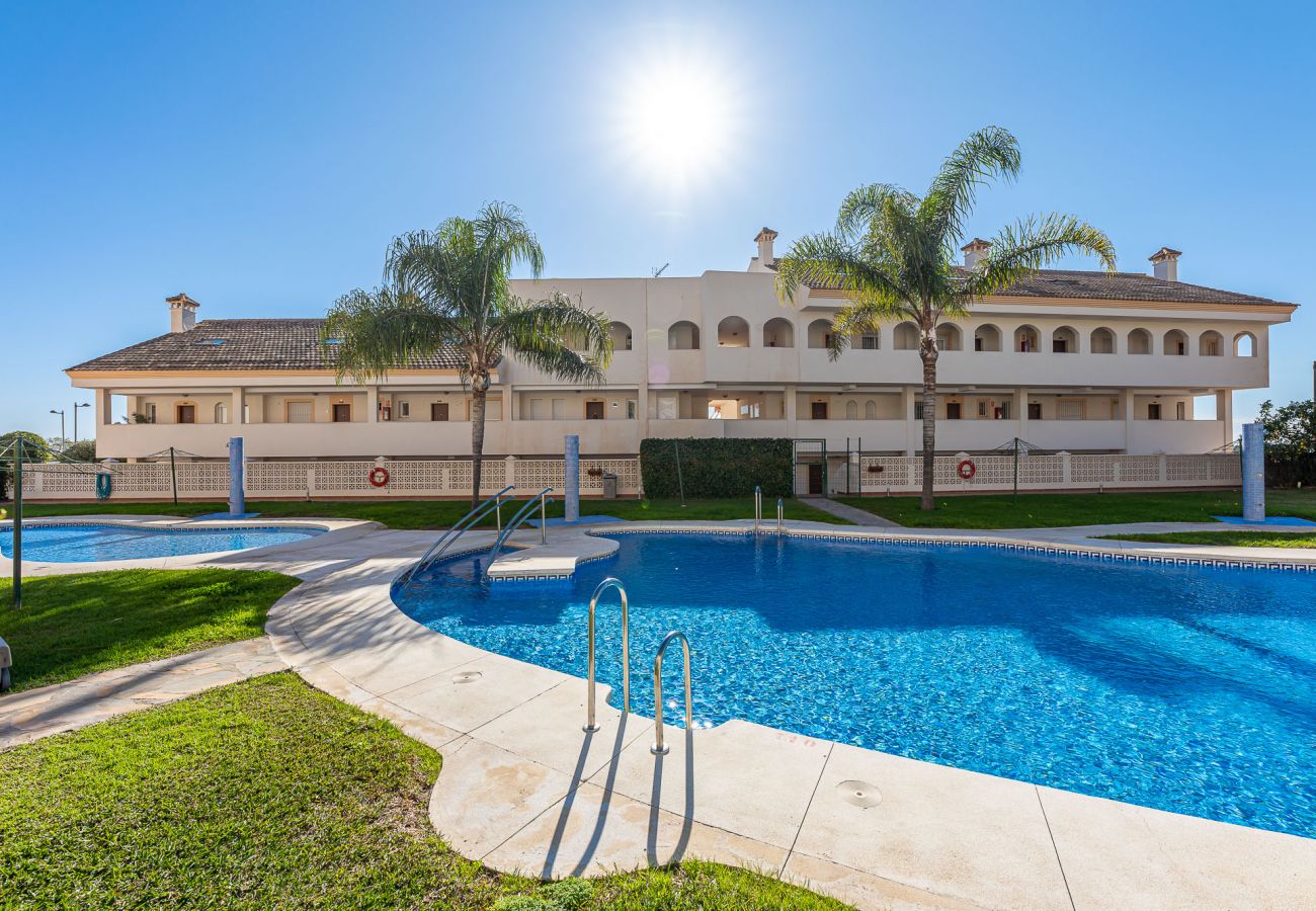Apartamento en Benalmádena - Apartamento para 5 con hermosa terraza y vistas 
