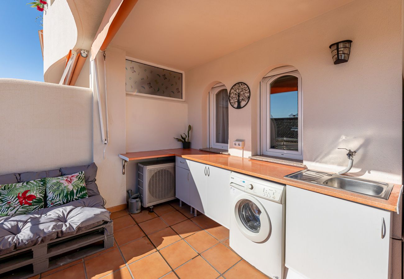 Apartamento en Benalmádena - Apartamento para 5 con hermosa terraza y vistas 