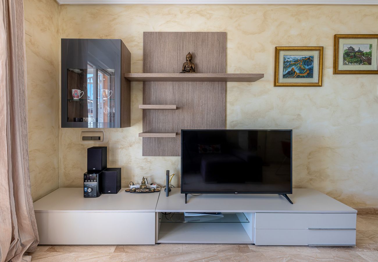 Apartamento en Benalmádena - Apartamento para 5 con hermosa terraza y vistas 