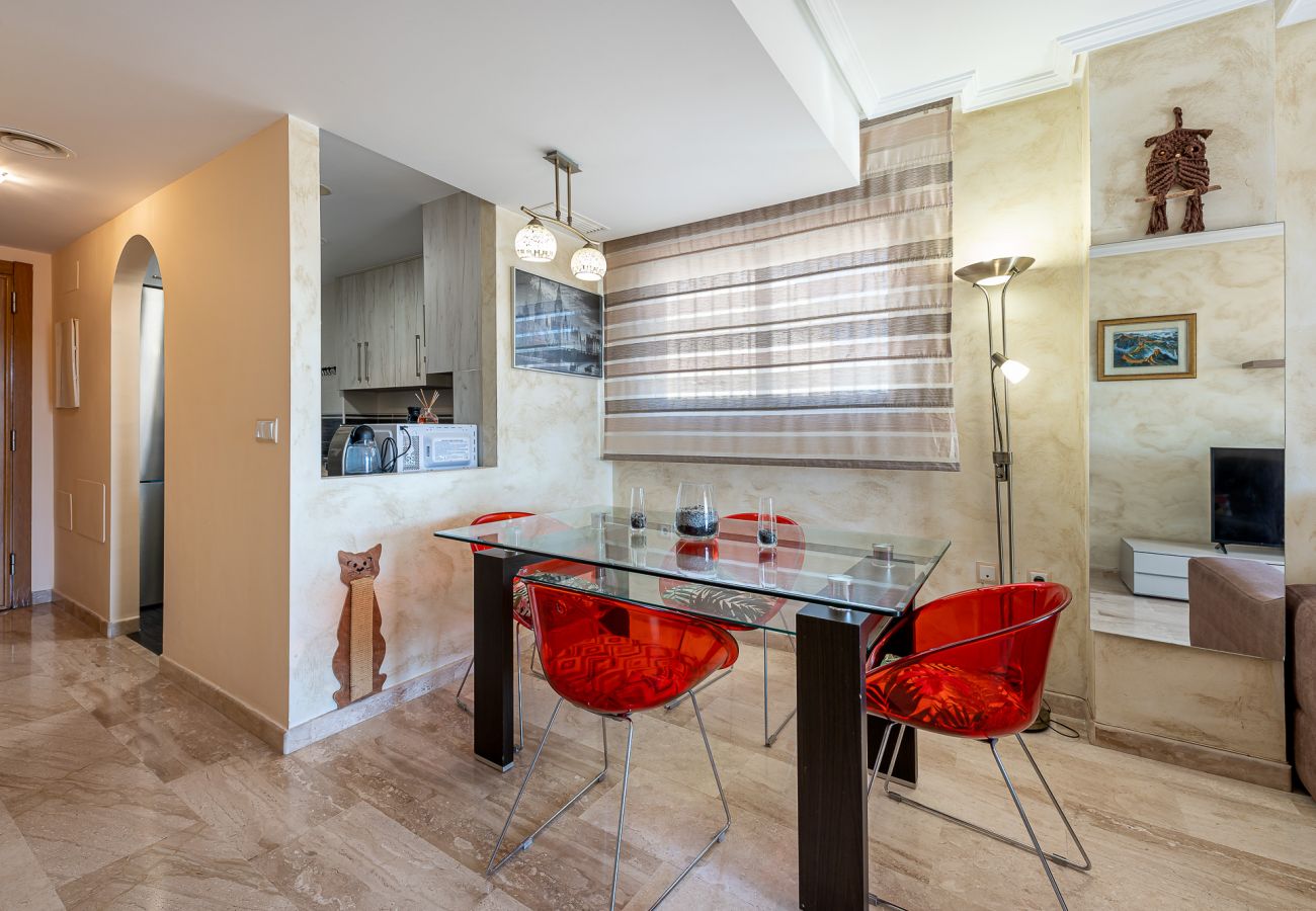 Apartamento en Benalmádena - Apartamento para 5 con hermosa terraza y vistas 