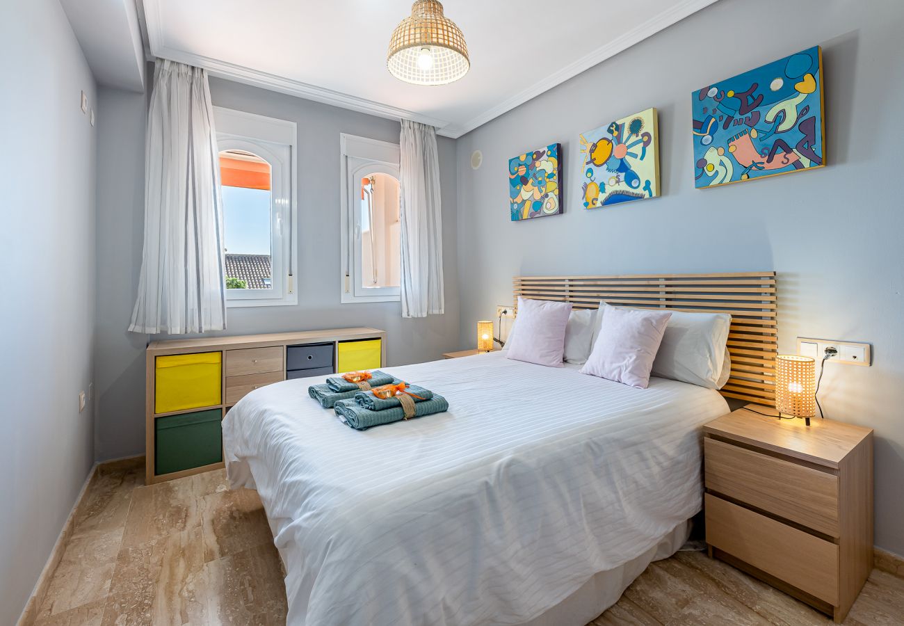 Apartamento en Benalmádena - Apartamento para 5 con hermosa terraza y vistas 