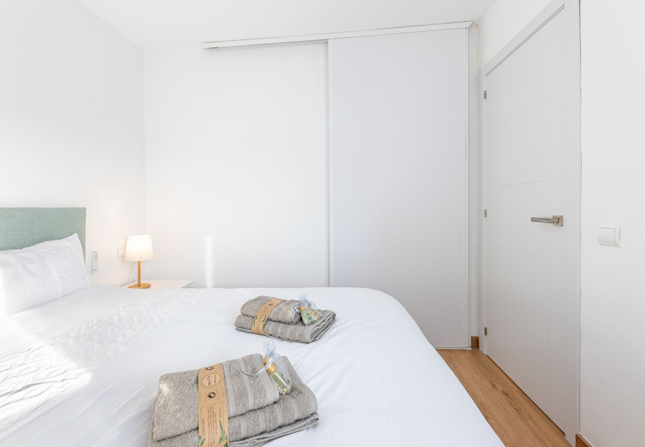 Apartamento en Benalmádena - Las Naciones- Luminoso y reformado apartamento para 4 