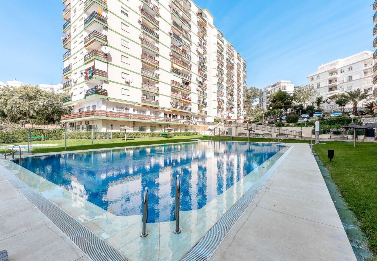 Apartamento en Benalmádena - Las Naciones- Luminoso y reformado apartamento para 4 