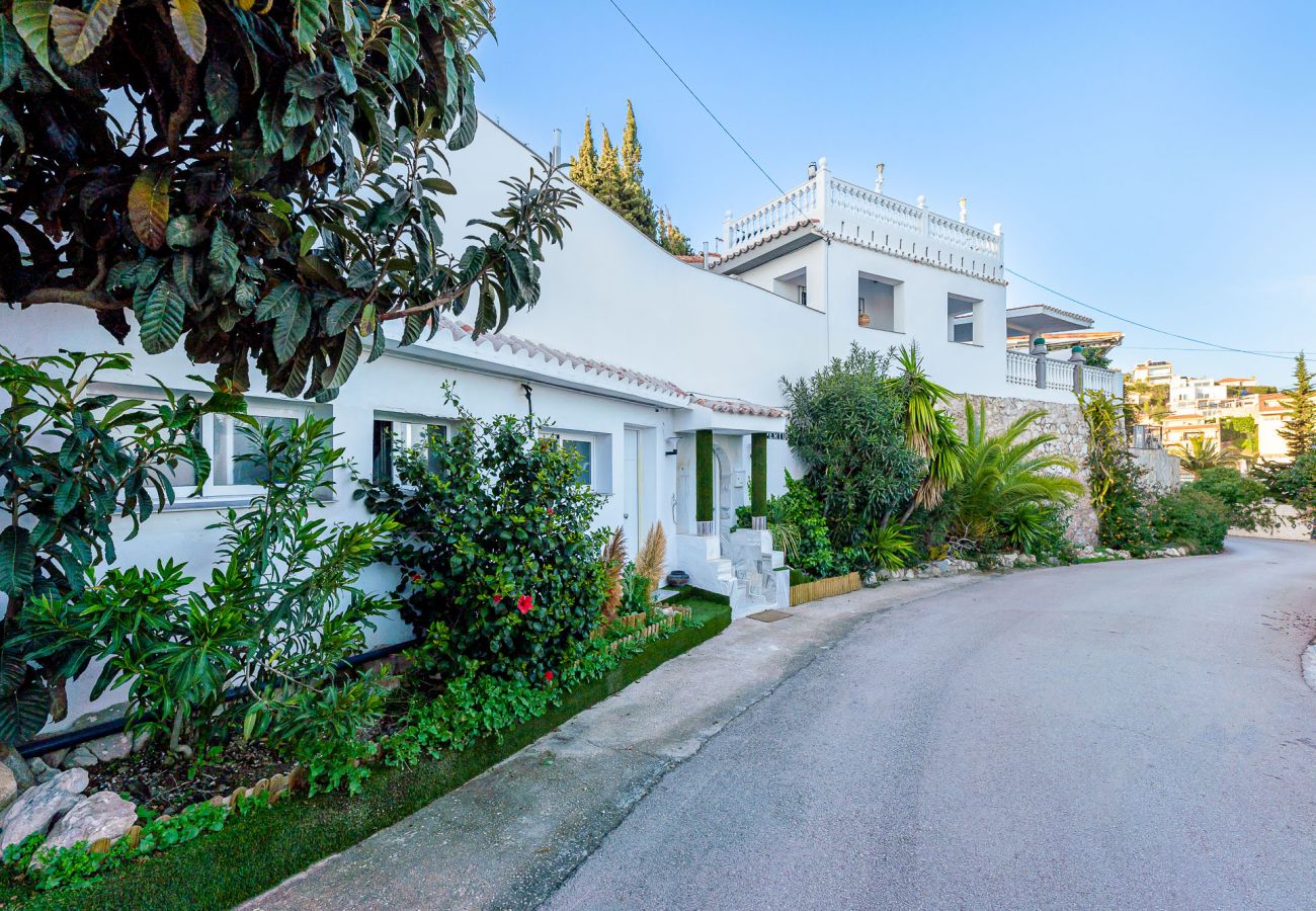 Villa en Fuengirola - VILLA PERTUCH-Increible villa con vista y piscina 