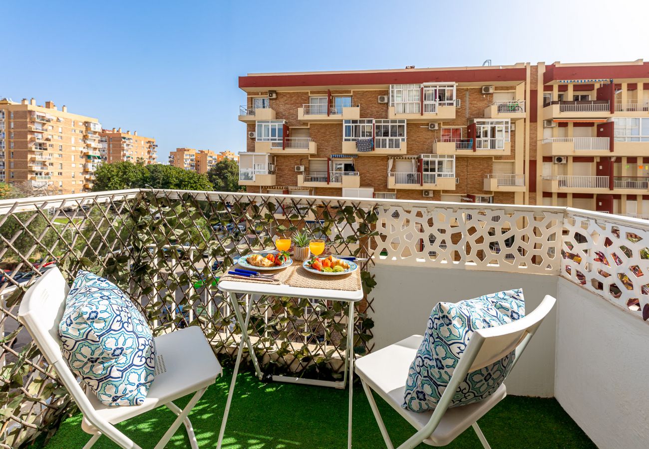 Apartamento en Benalmádena - Comodo apartamento para 4 en Hercules 