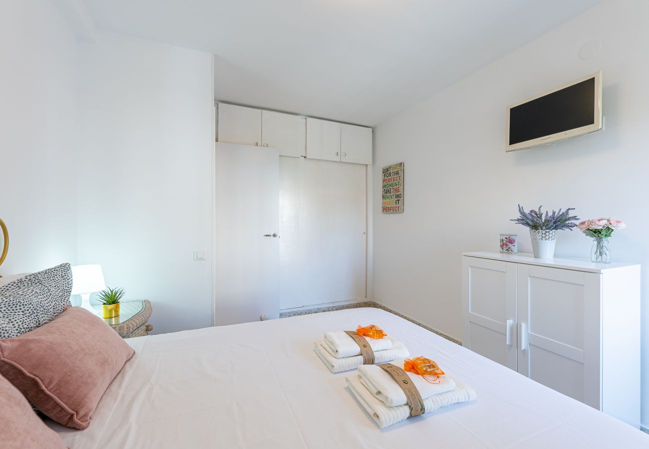 Apartamento en Benalmádena - Comodo apartamento para 4 en Hercules 