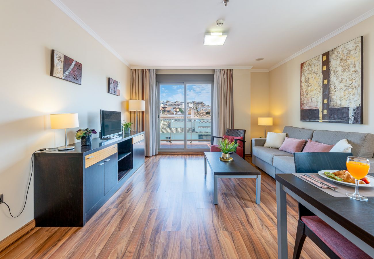 Apartamento en Benalmádena - Moderno apartamento a 2 min de la playa con vistas