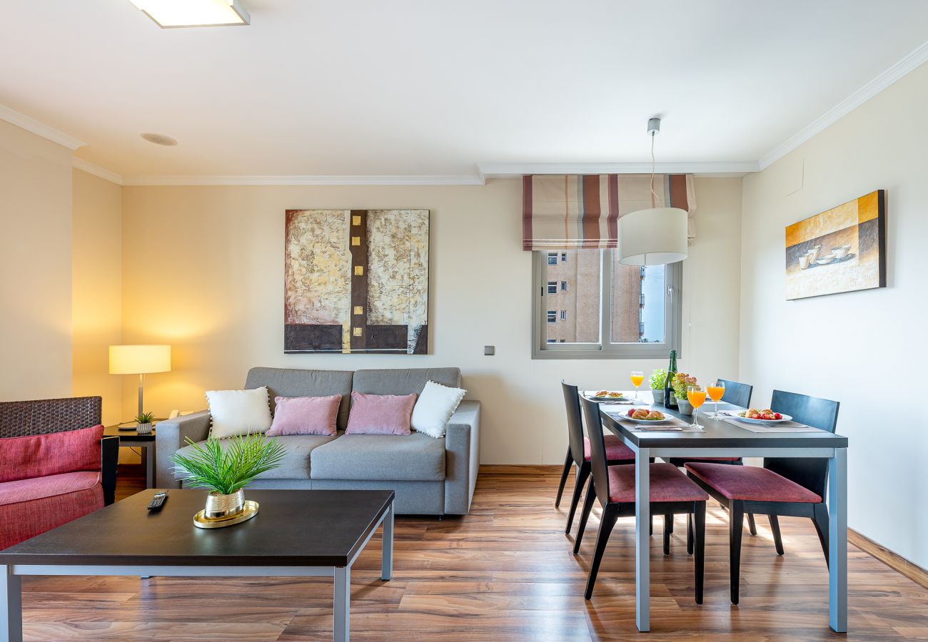 Apartamento en Benalmádena - Moderno apartamento a 2 min de la playa con vistas
