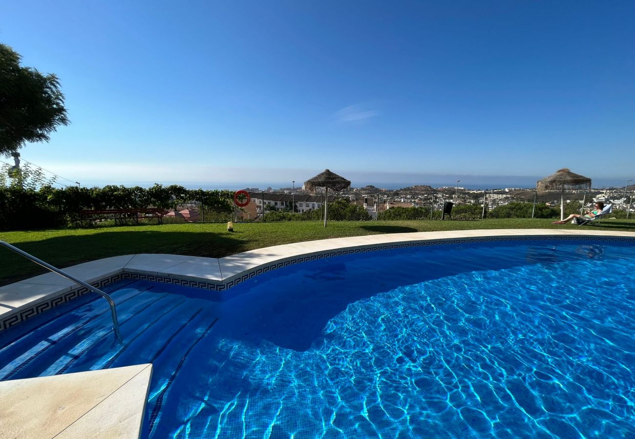 Apartamento en Benalmádena - Espectacular piso para 6 con vistas al mar 