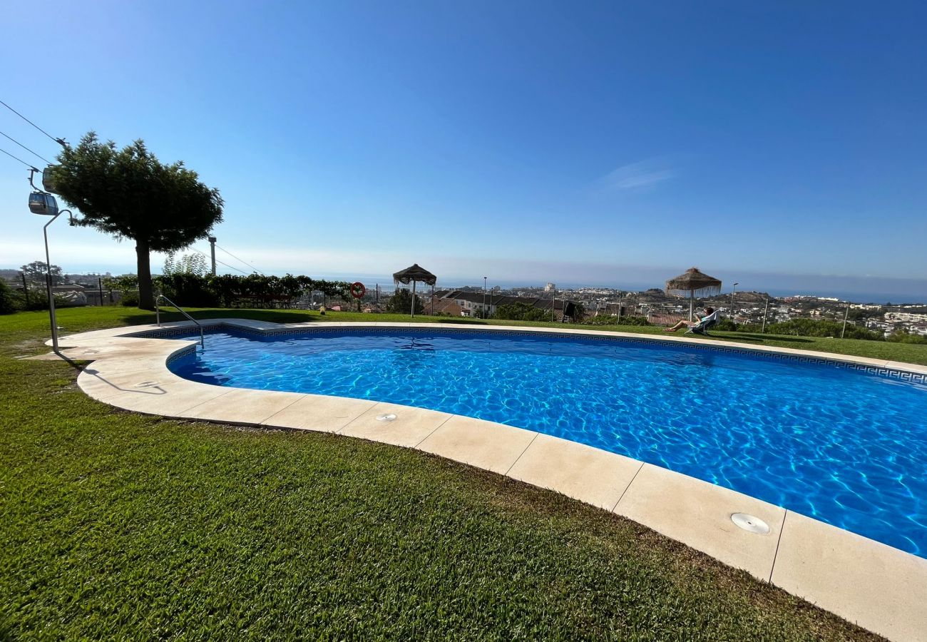 Apartamento en Benalmádena - Espectacular piso para 6 con vistas al mar 