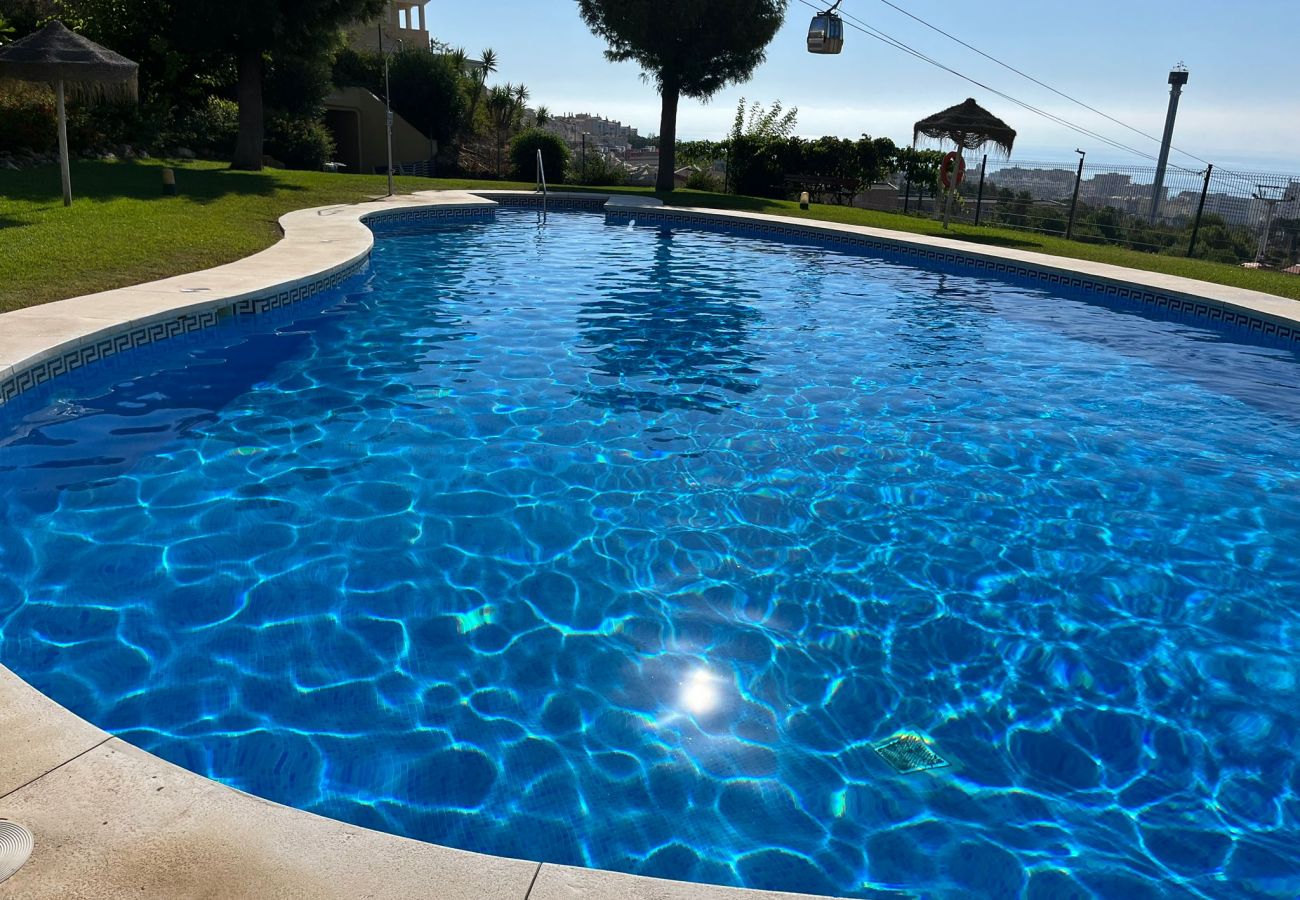 Apartamento en Benalmádena - Espectacular piso para 6 con vistas al mar 