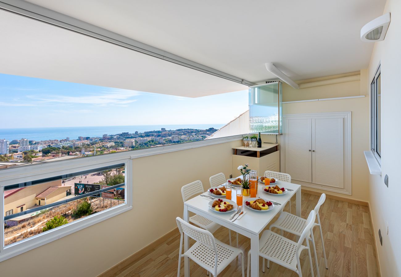 Apartamento en Benalmádena - Espectacular piso para 6 con vistas al mar 