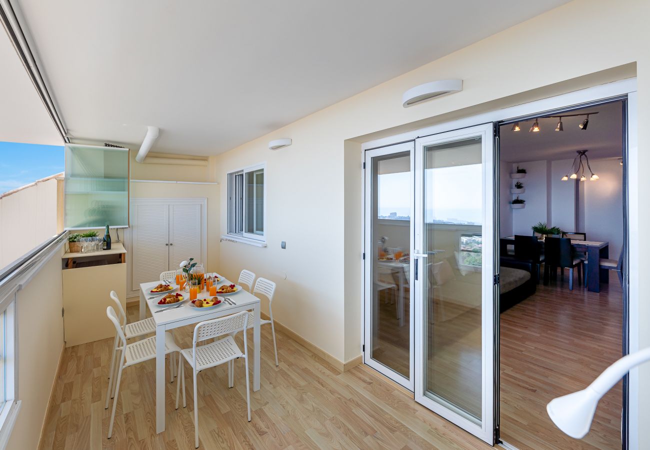 Apartamento en Benalmádena - Espectacular piso para 6 con vistas al mar 