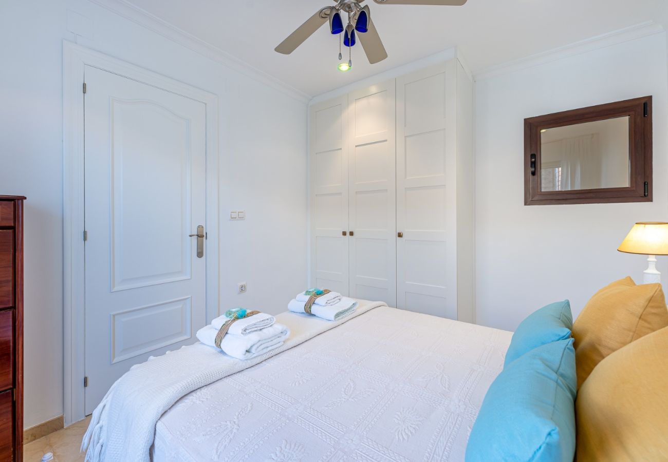 Apartamento en Fuengirola - Renovado piso en el paseo maritimo fuengirola 