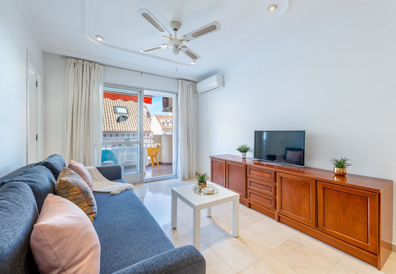 Apartamento en Fuengirola - Renovado piso en el paseo maritimo fuengirola 