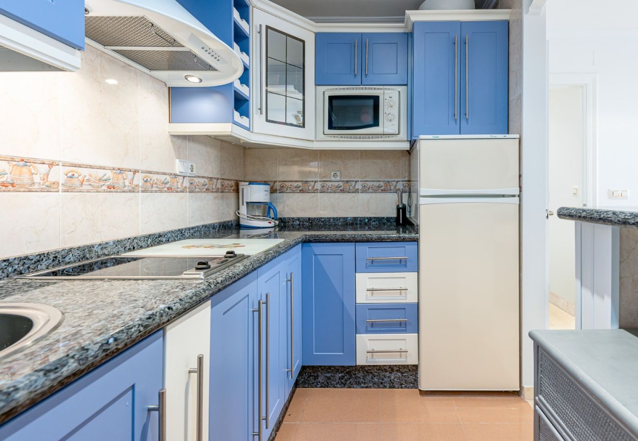 Apartamento en Fuengirola - Renovado piso en el paseo maritimo fuengirola 
