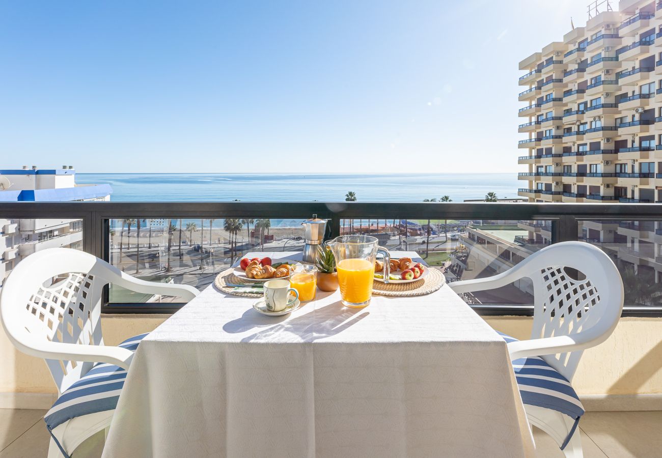 Apartamento en Benalmádena - Estudio en aloha con vista frontales al mar 