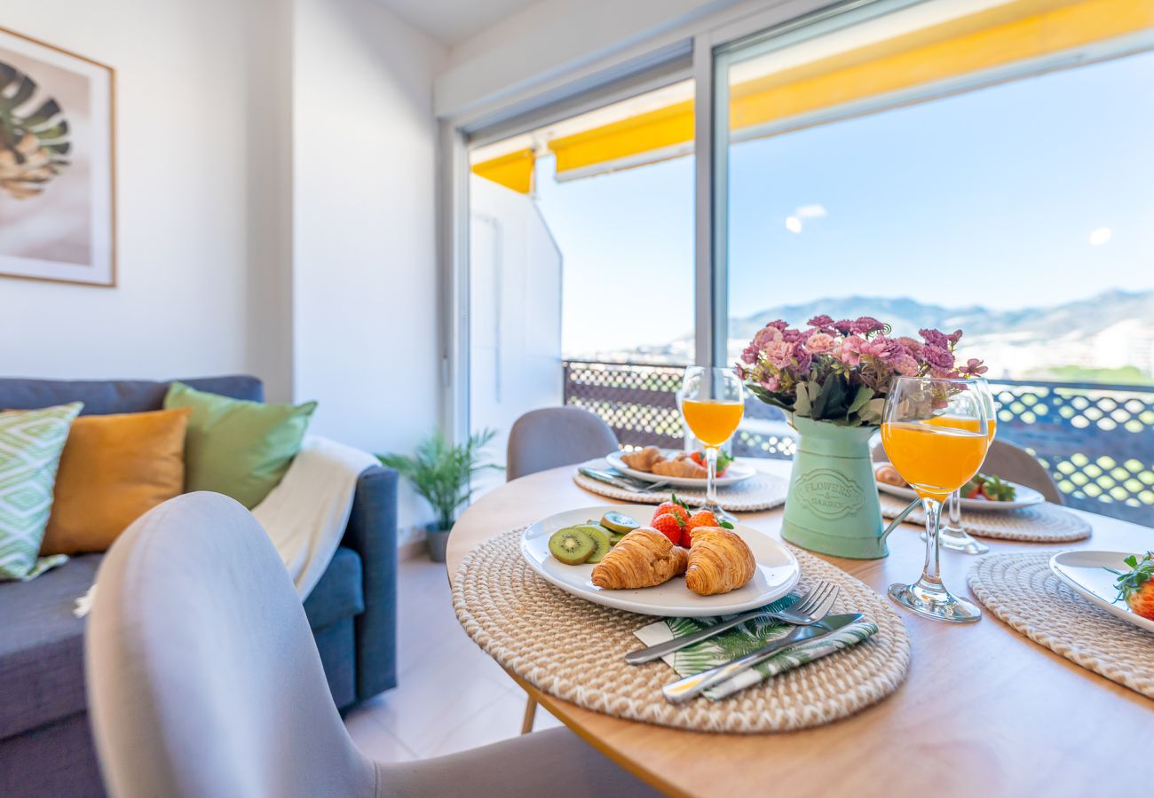Apartamento en Benalmádena - Acogedor apartamento en Naciones con hermosa vista 