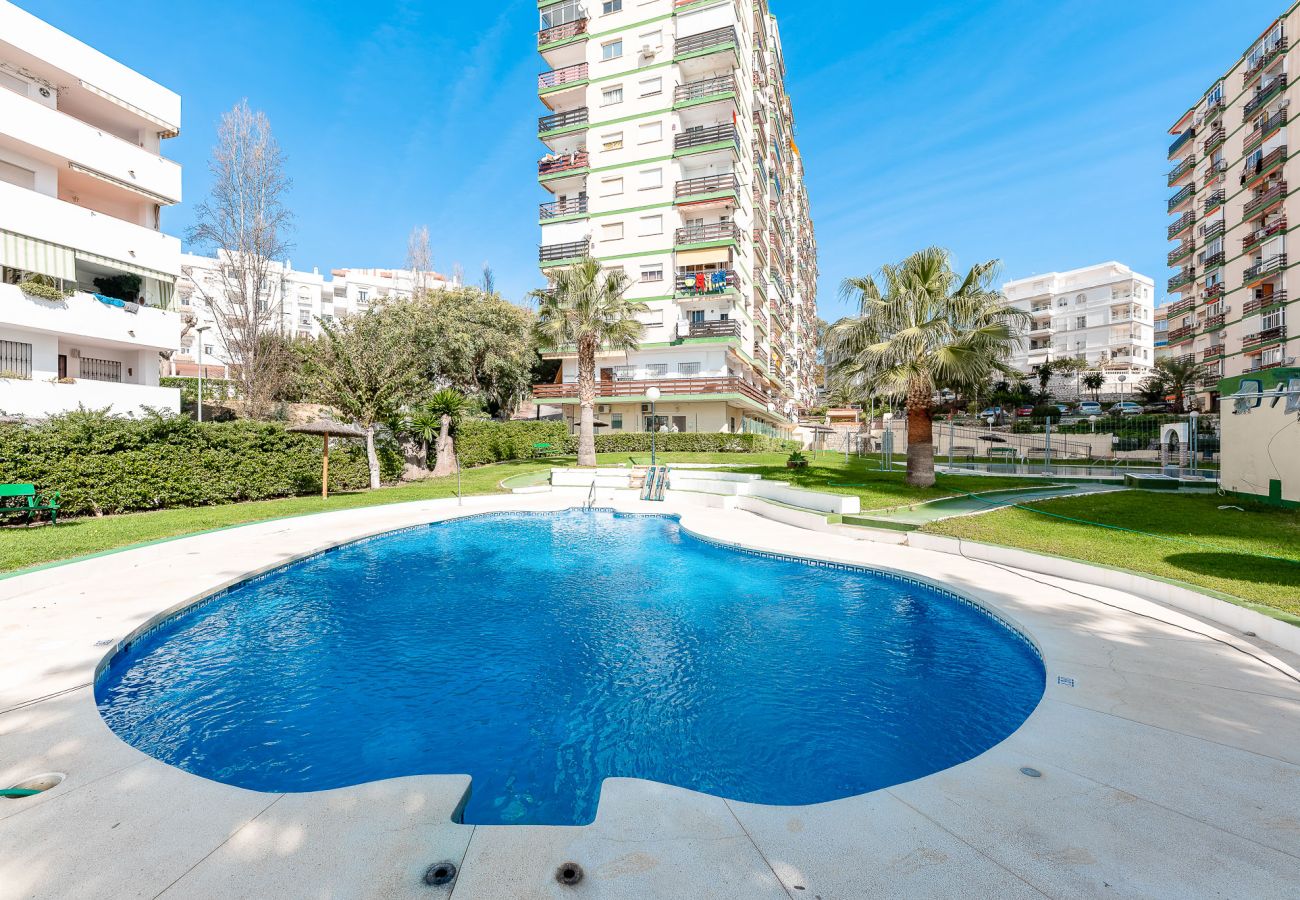 Apartamento en Benalmádena - Acogedor apartamento en Naciones con hermosa vista 