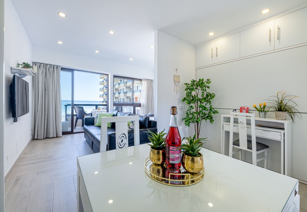 Estudio en Benalmádena - Renovado Apartamento con hermosas vistas en aloha 