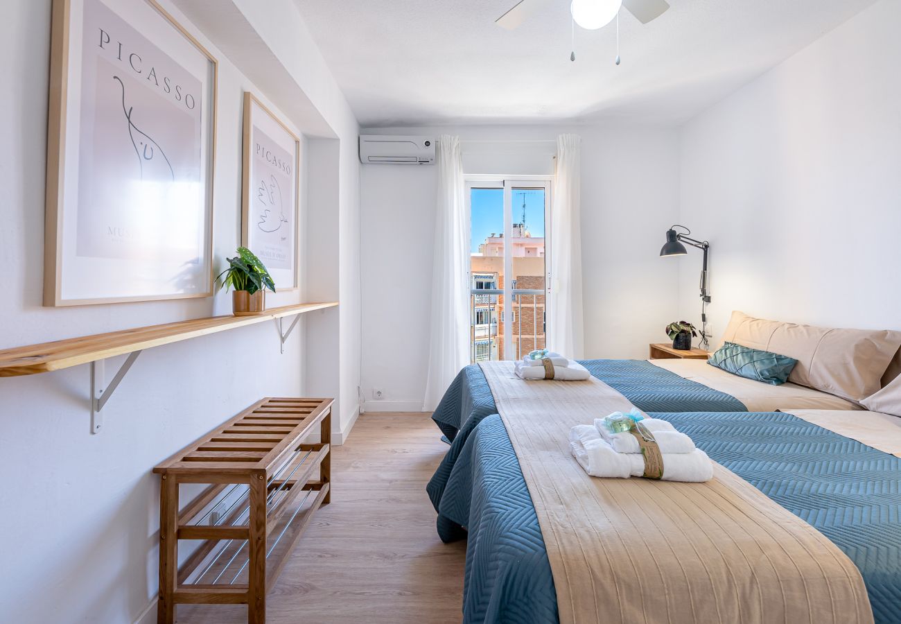 Apartamento en Benalmádena - Atico con vistas en piscis 