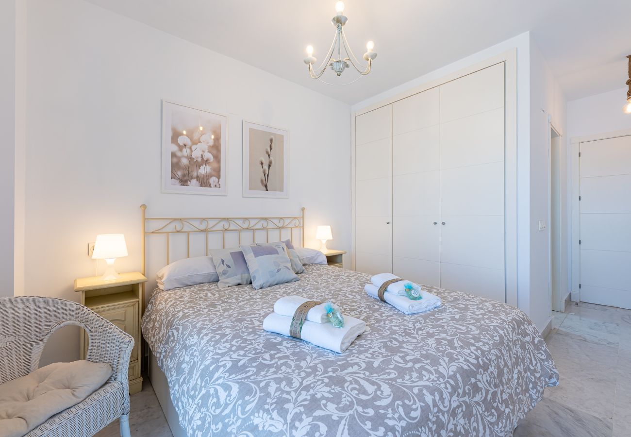 Apartamento en Benalmádena - Espectacular atico con terraza y vistas panoramicas 