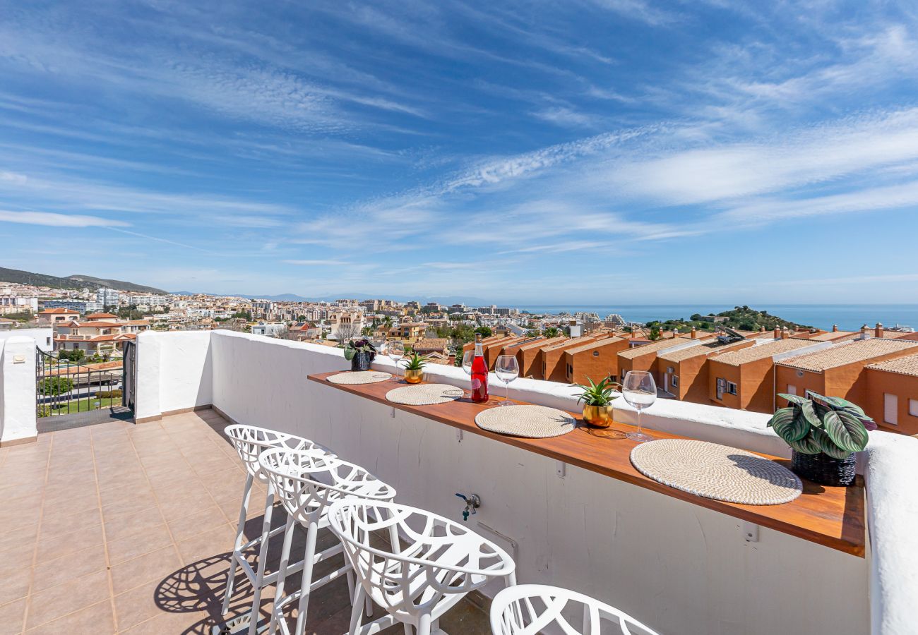 Apartamento en Benalmádena - Espectacular atico con terraza y vistas panoramicas 