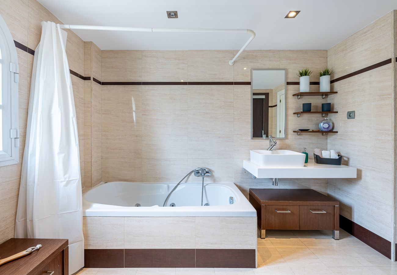 Apartamento en Málaga -  Atico Duplex en Guadalmar a 1 min de la playa 