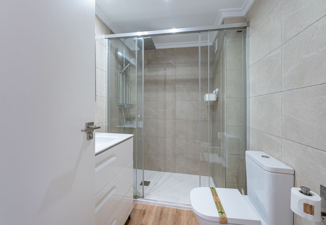 Apartamento en Torremolinos - Moderno piso en primera linea de playamar