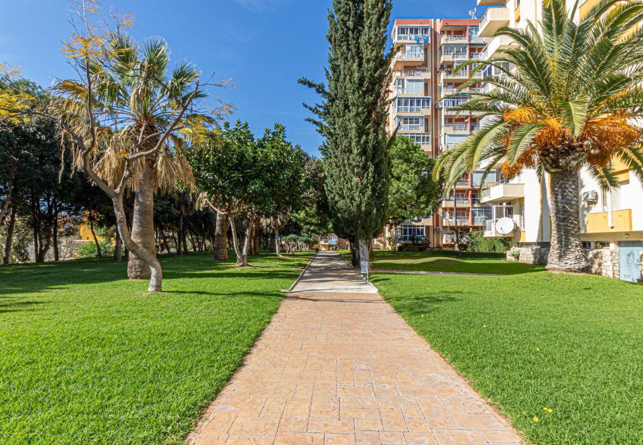 Apartamento en Arroyo de la Miel - Piso en iris con Hermosas vistas