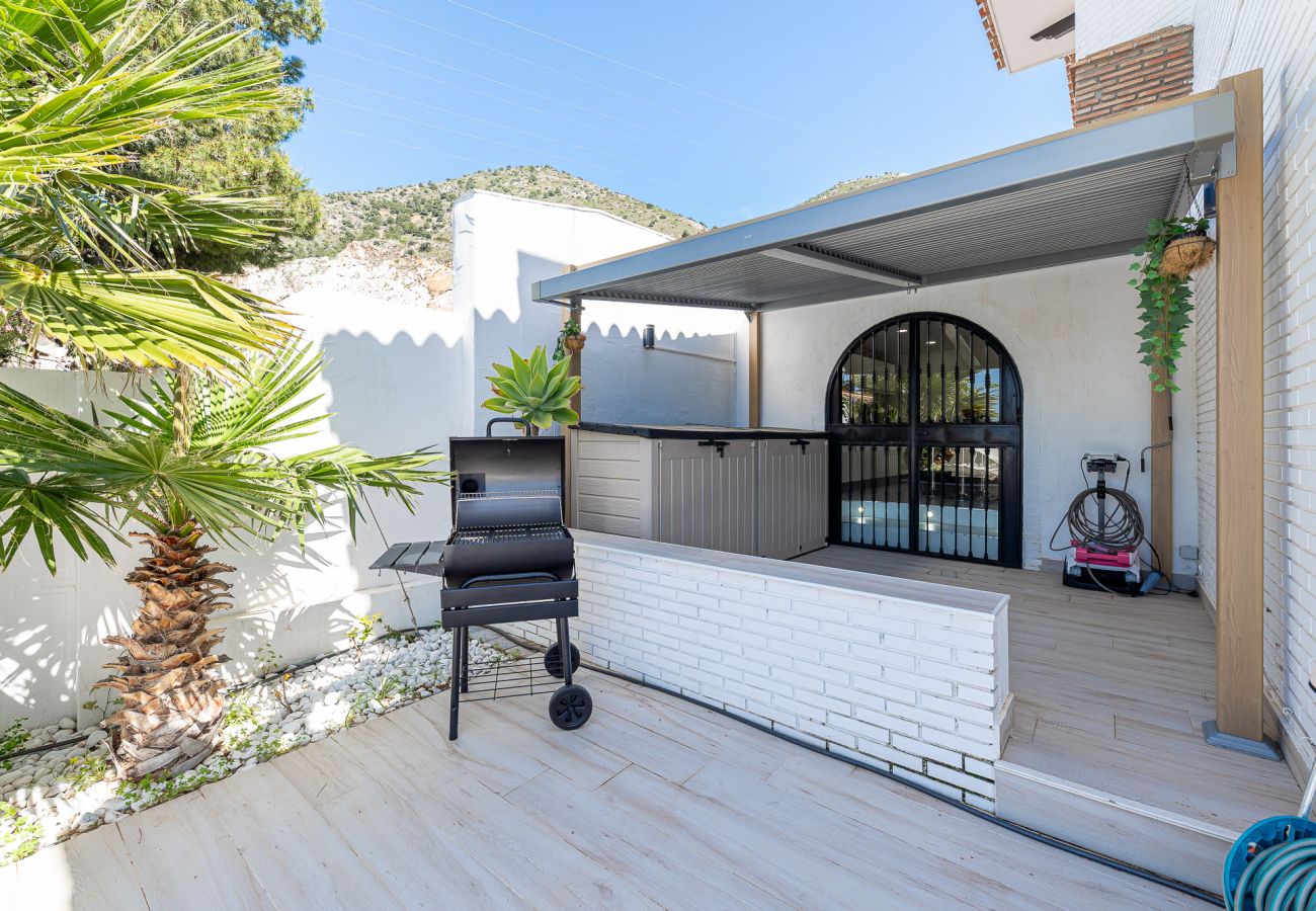 Villa en Fuengirola - Estilosa Villa en Benalmadena para 8 