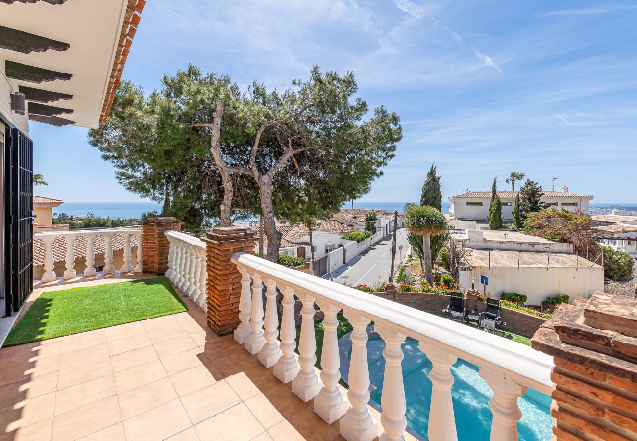 Villa en Fuengirola - Estilosa Villa en Benalmadena para 8 