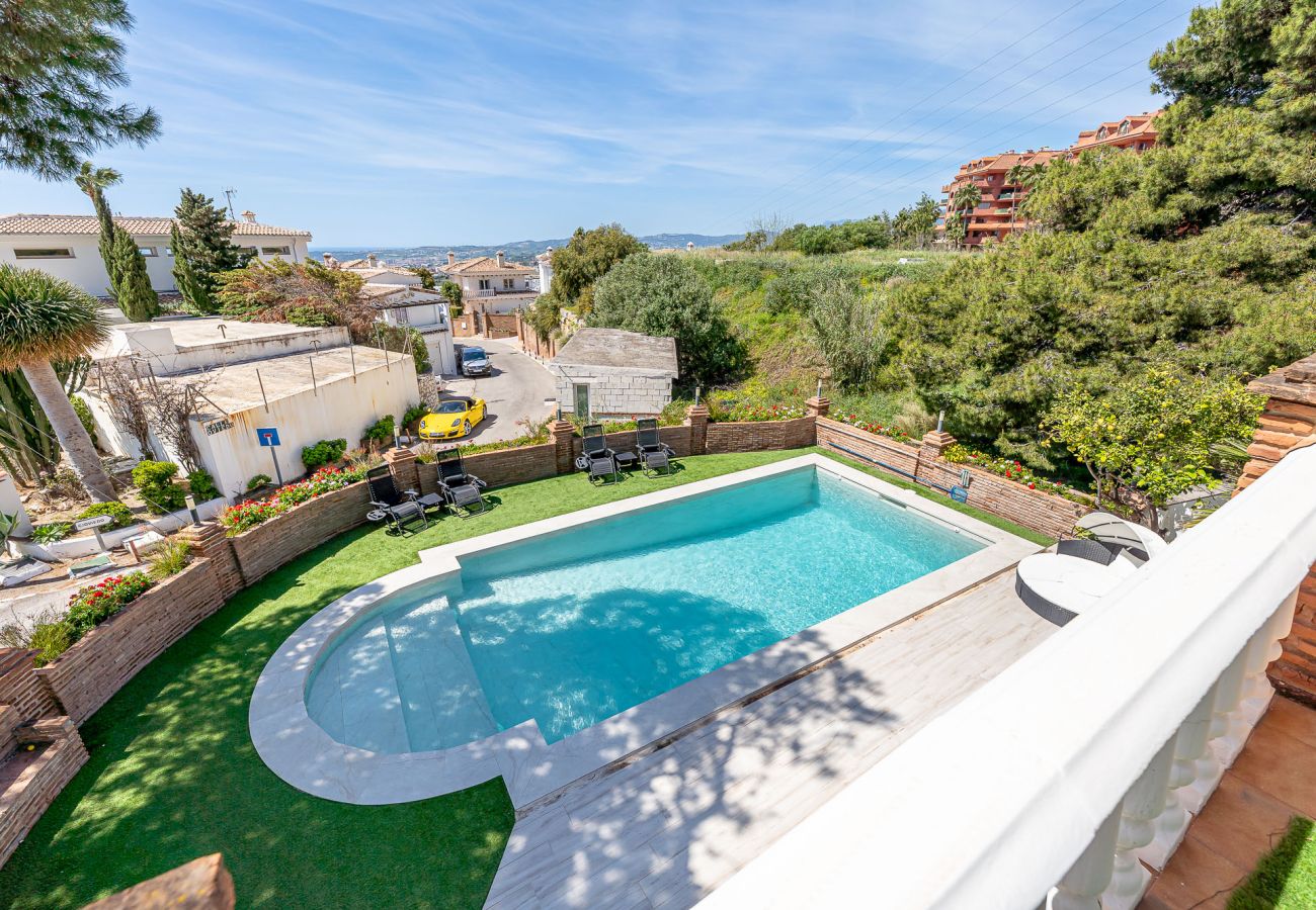 Villa en Fuengirola - Estilosa Villa en Benalmadena para 8 