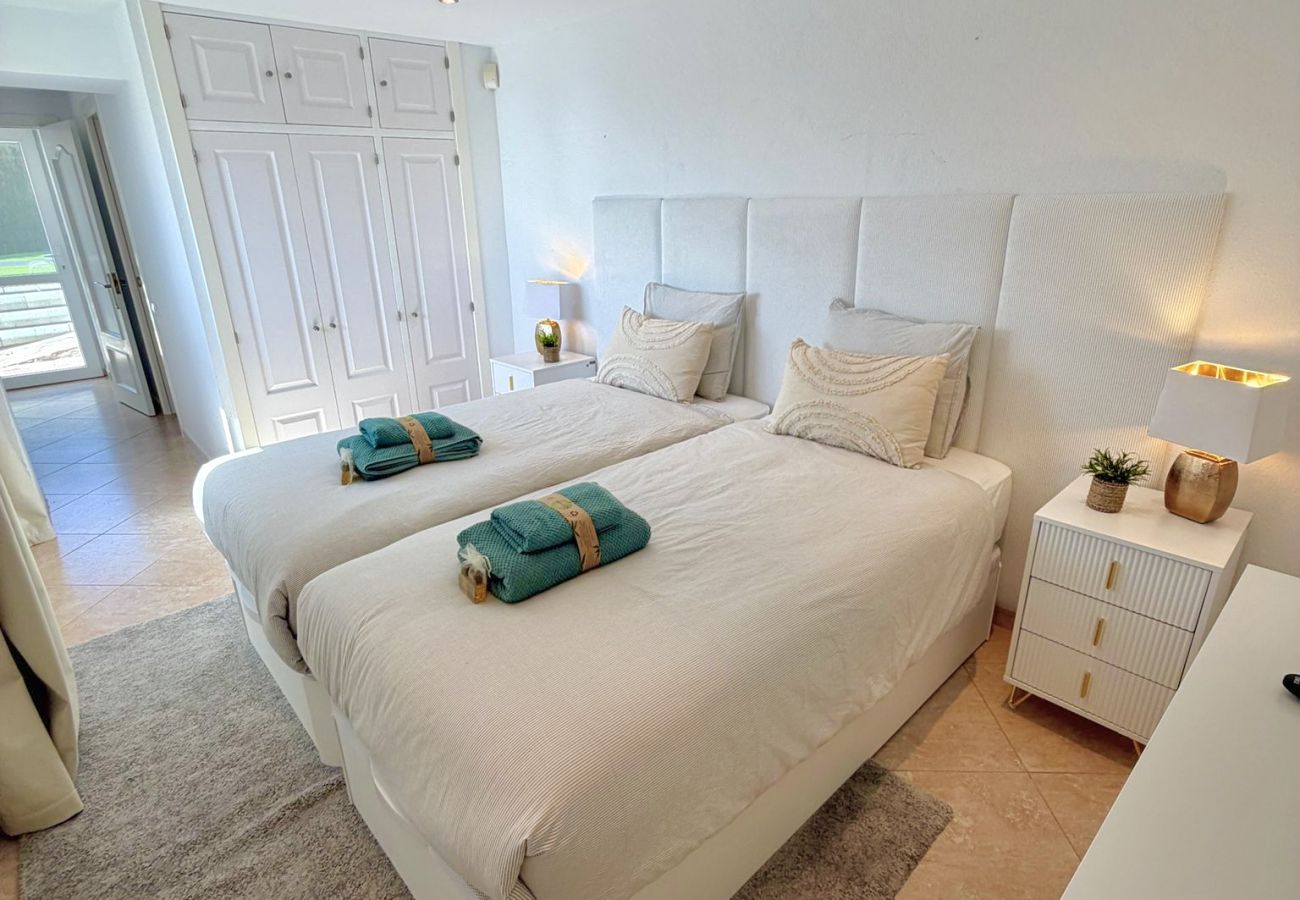 Chalet en Benalmádena - Chalet con piscina jacuzzi y hermosas vistas 