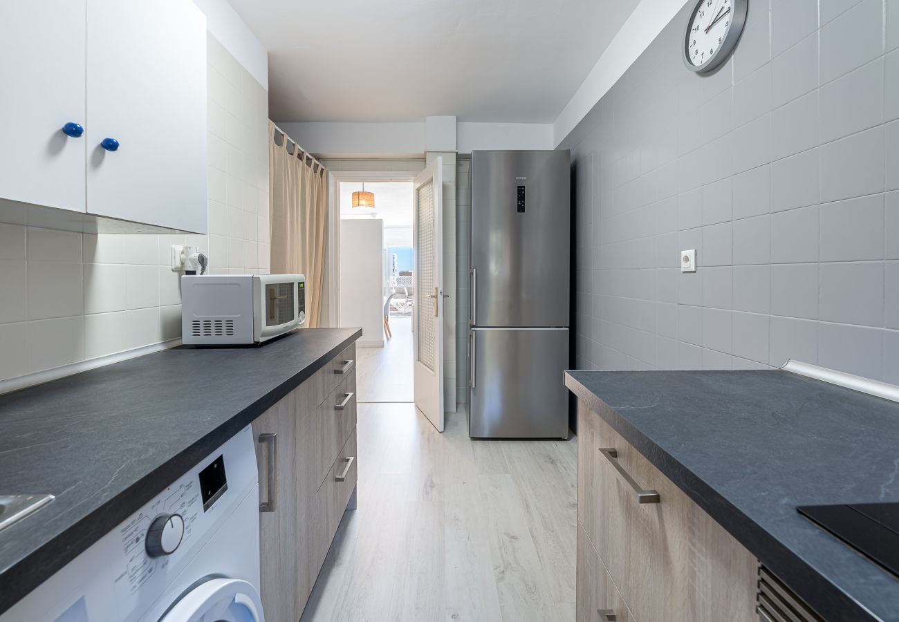 Apartamento en Benalmádena - Piso a 2 min de la playa con amplia terraza